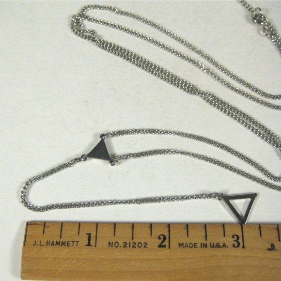 Y Shaped Necklace Silvertone Chain Triangle Pendant 27 inch Dangle Sleek - Picture 7 of 7